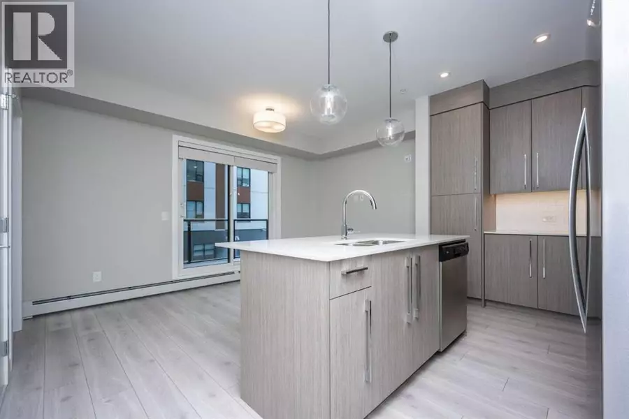 217, 383 Smith Street NW, Calgary, AB T3B6J9