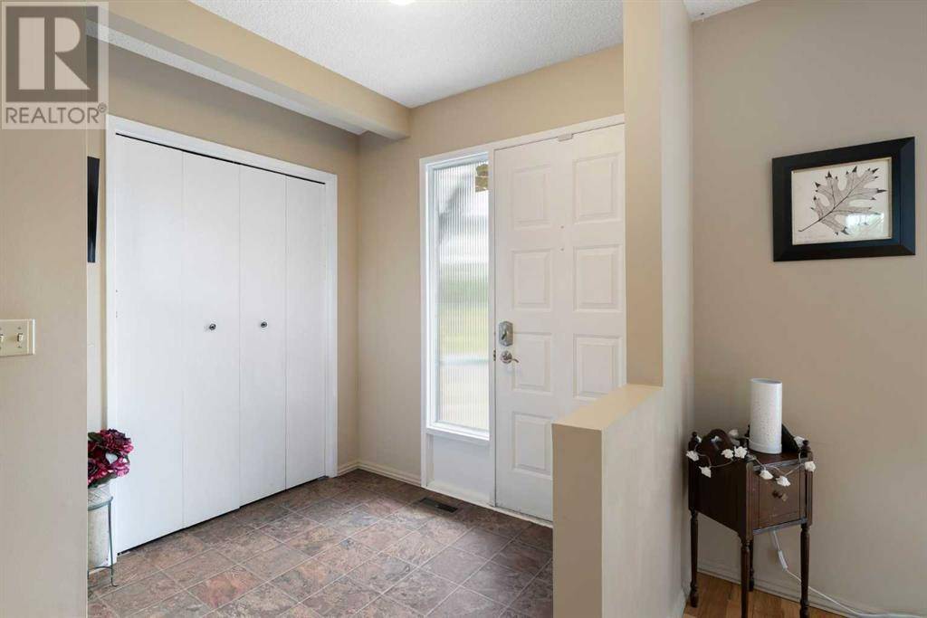 Calgary, AB T2J5Y3,56 Deerview Place SE