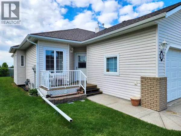 27 Skyline Crescent, Claresholm, AB T0L0T0