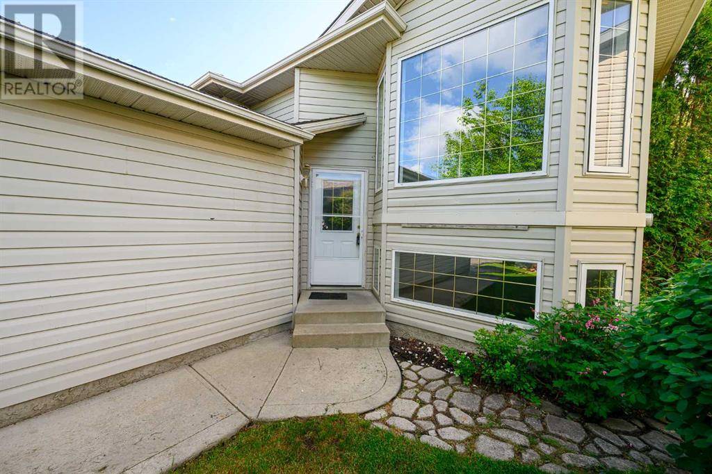 Grande Prairie, AB T8V7E8,9202 115 Avenue