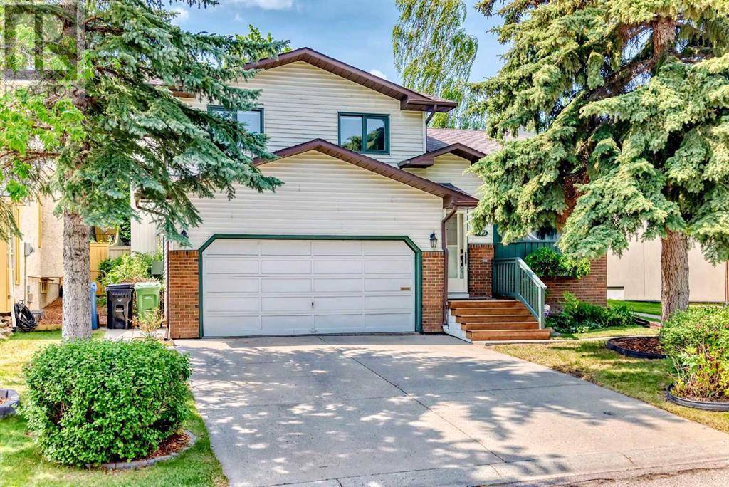 139 Stratton Crescent SW, Calgary, AB T3H1T7