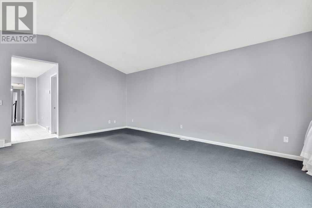 Crossfield, AB T0M0S0,A and B, 1018 Smith Avenue