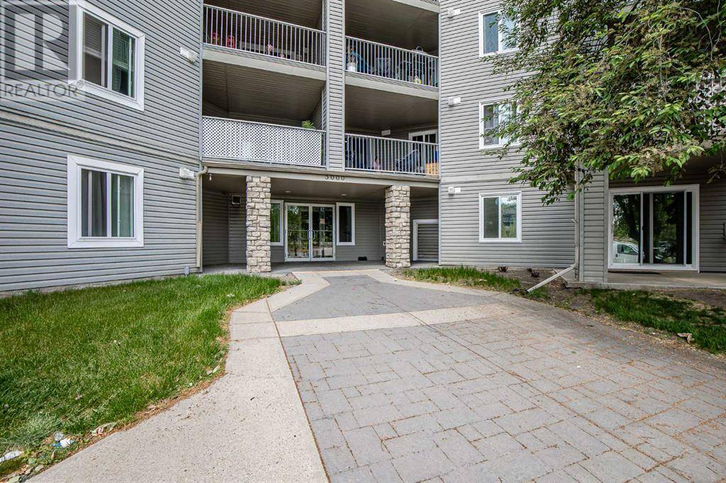 5313, 604 8 Street SW, Airdrie, AB T2B2W4