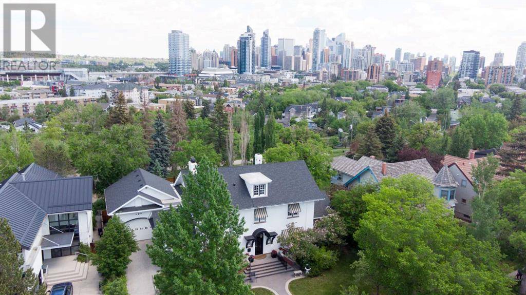 Calgary, AB T3C2H3,320 Scarboro Avenue SW