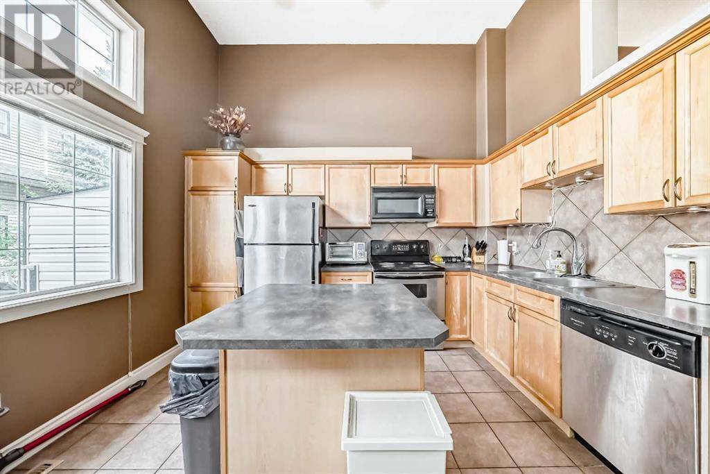 11 Cougar Ridge Mews SW, Calgary, AB T3H5P3