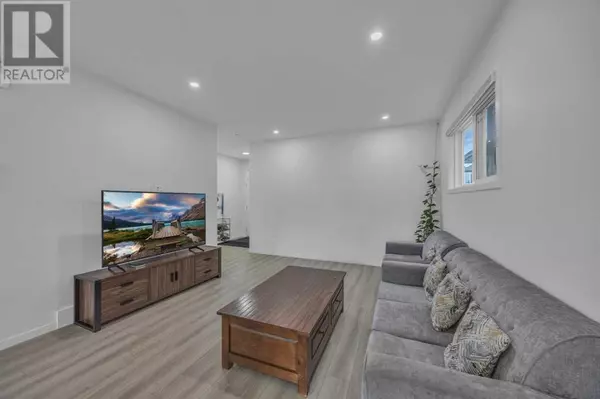 Calgary, AB T3N2G9,117 Cornerbrook Road NE