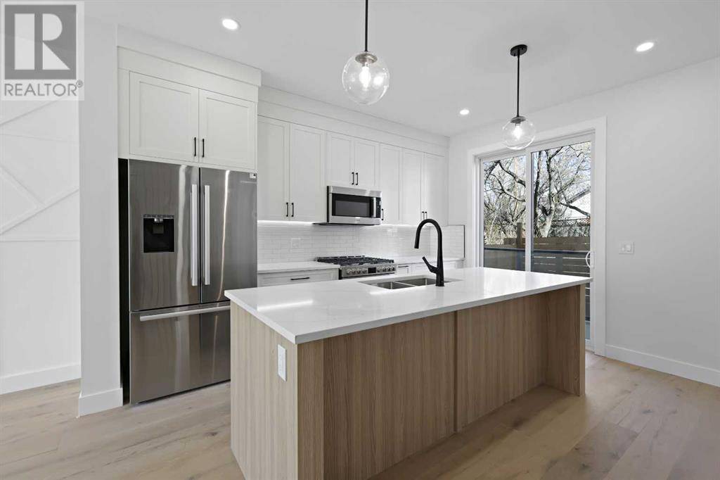 Calgary, AB T2T4E9,2520 16 Street SW