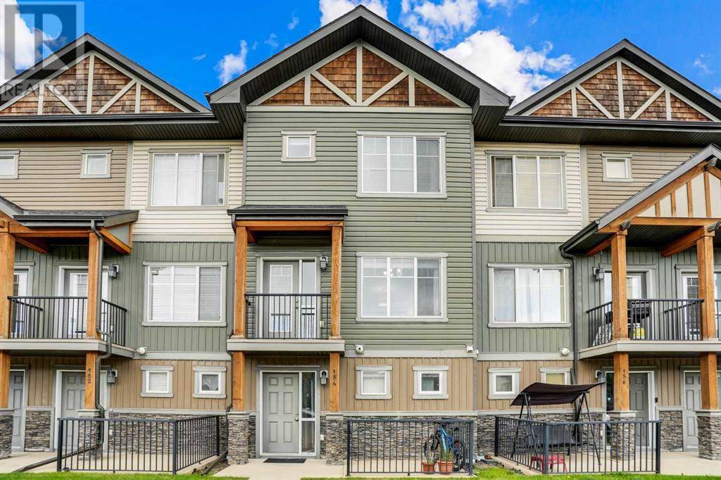 154 Skyview Springs Manor NE, Calgary, AB T3N0A7