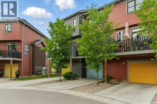 Calgary, AB T2X4C4,1016 Walden Drive SE