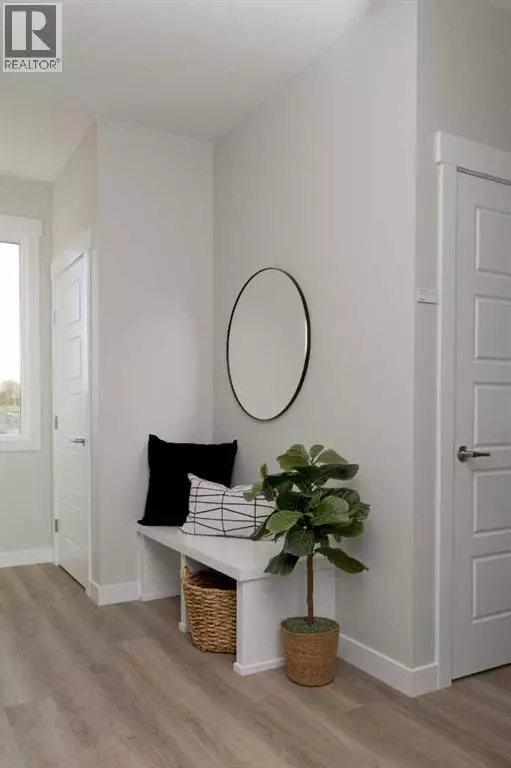 Okotoks, AB T1S5X2,7 Wedderburn Gate