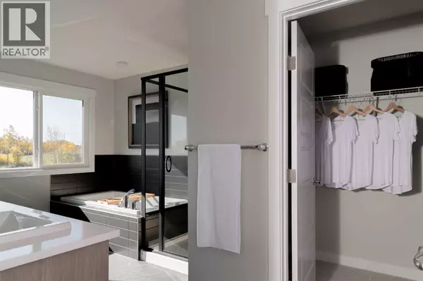 Okotoks, AB T1S5X2,7 Wedderburn Gate