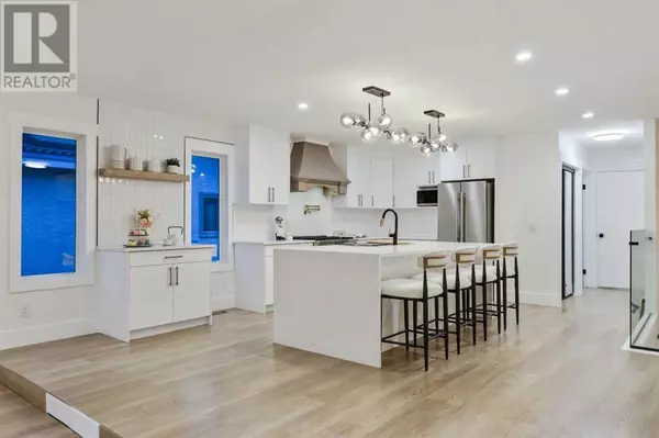 Calgary, AB T3L1R7,31 Scenic Park Crescent NW