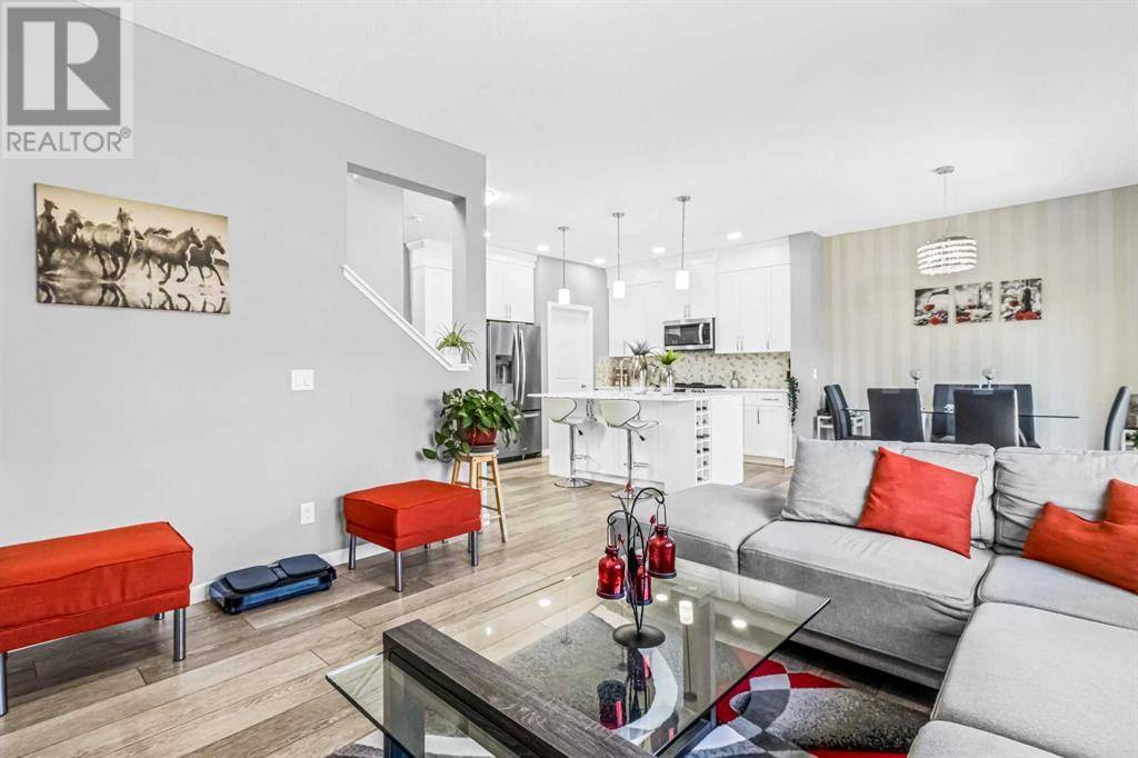 Airdrie, AB T4B5C9,1036 Chinook Gate Heath SW