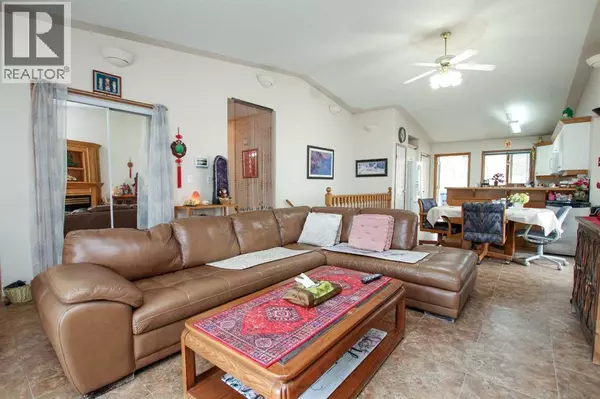 Red Deer, AB T4P3S5,78 Kingston Drive
