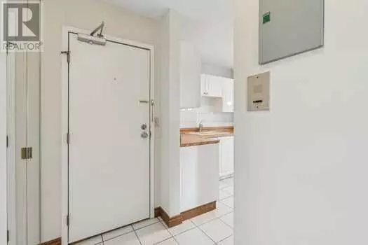 Calgary, AB T2M0S8,904, 1107 15 Avenue SW