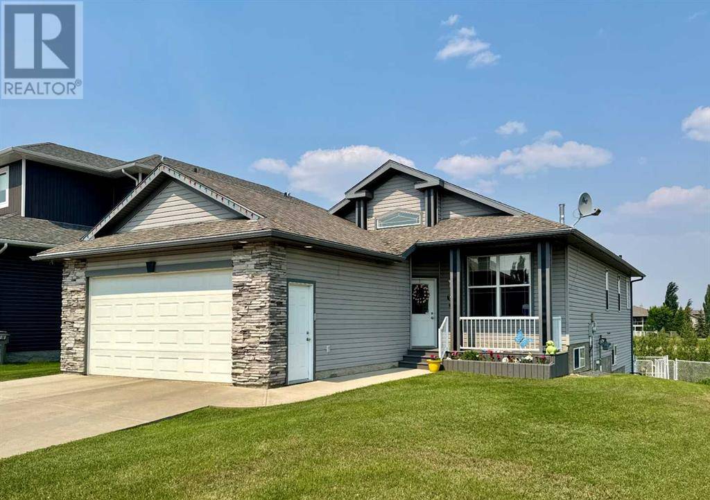 51 Pinnacle Lake Drive, Grande Prairie, AB T8W0A9