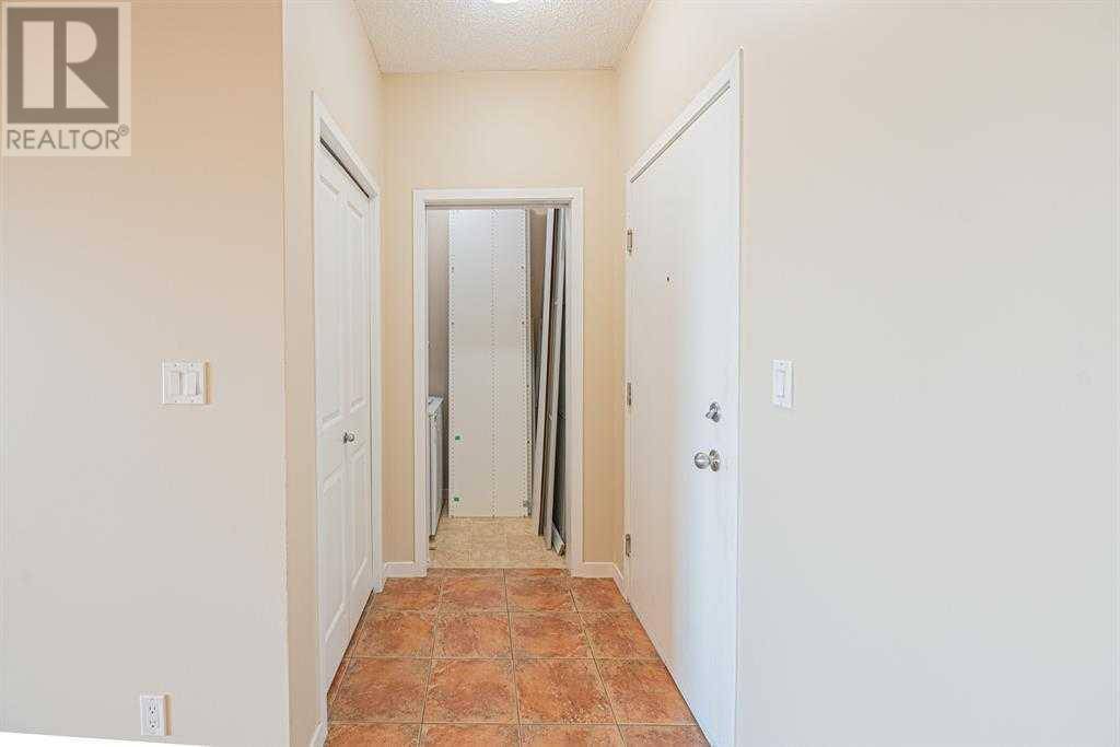 Calgary, AB T3J0H4,2414, 333 Taravista Drive NE