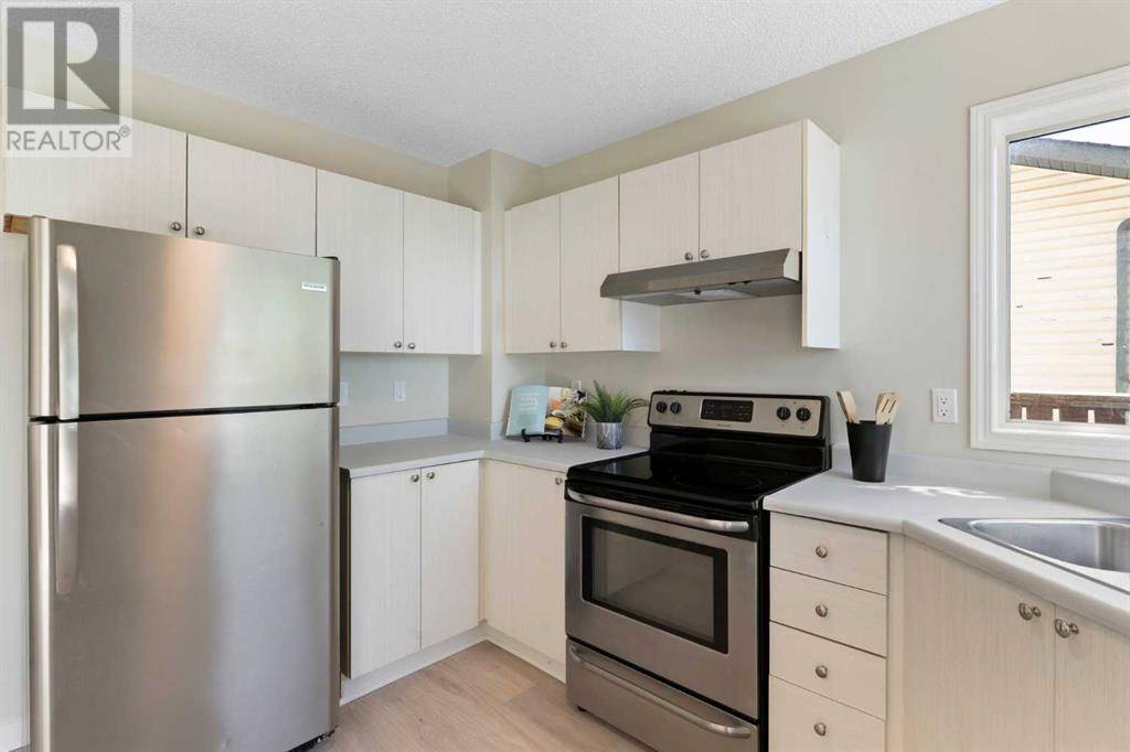 Calgary, AB T3K4M7,186 Harvest Rose Circle NE
