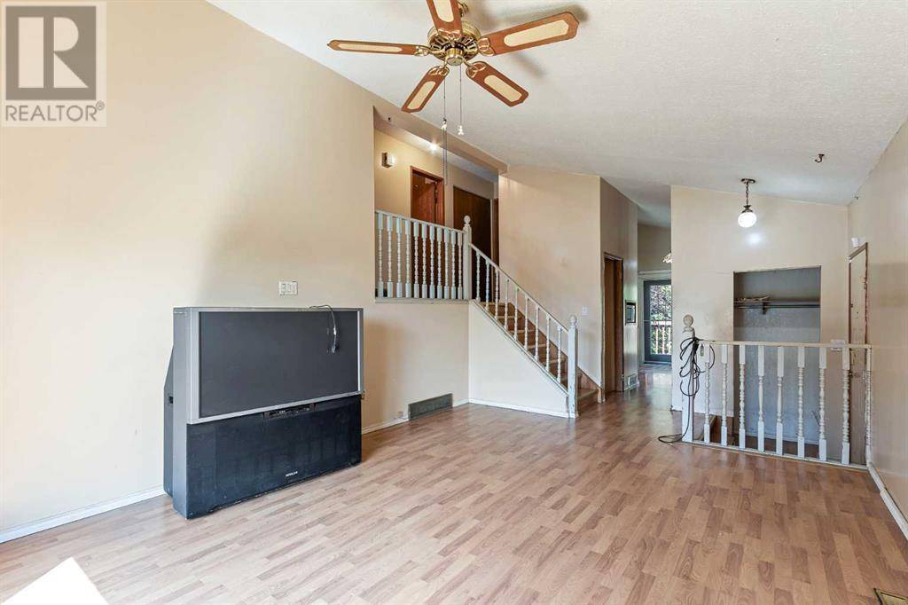 Lloydminster, AB T9V2B2,2917 56 Avenue