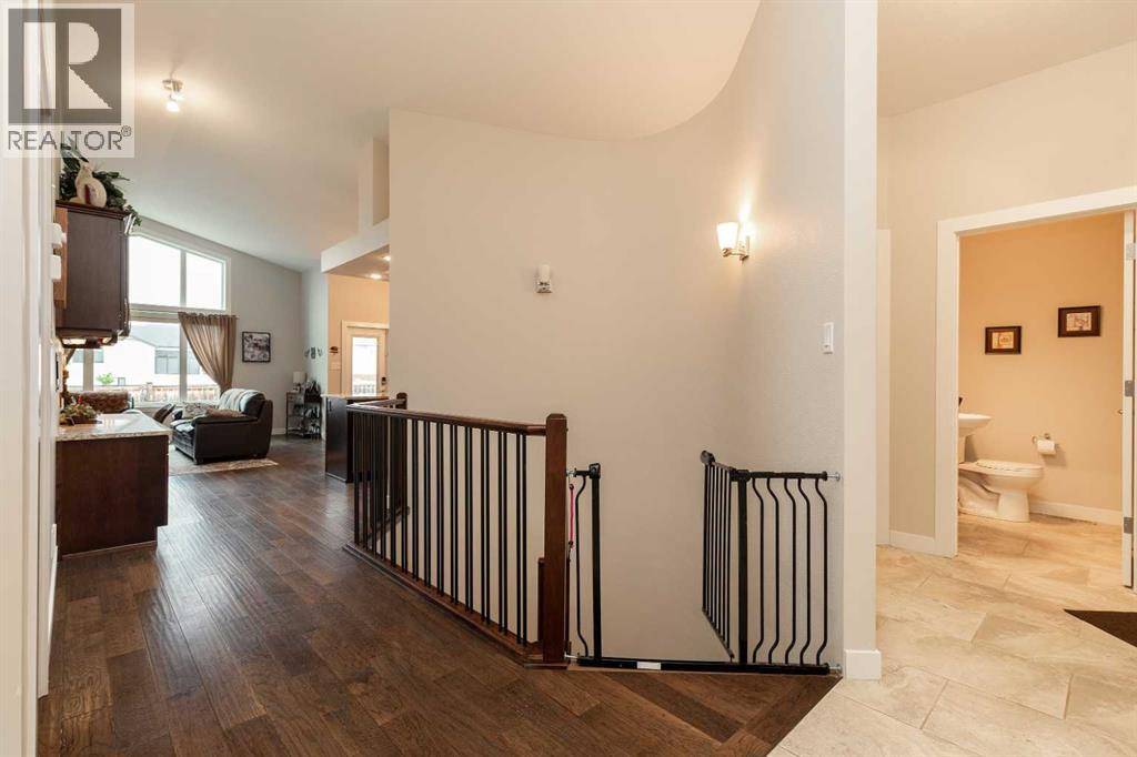 Lethbridge, AB T1K5W8,342 Sixmile Ridge S