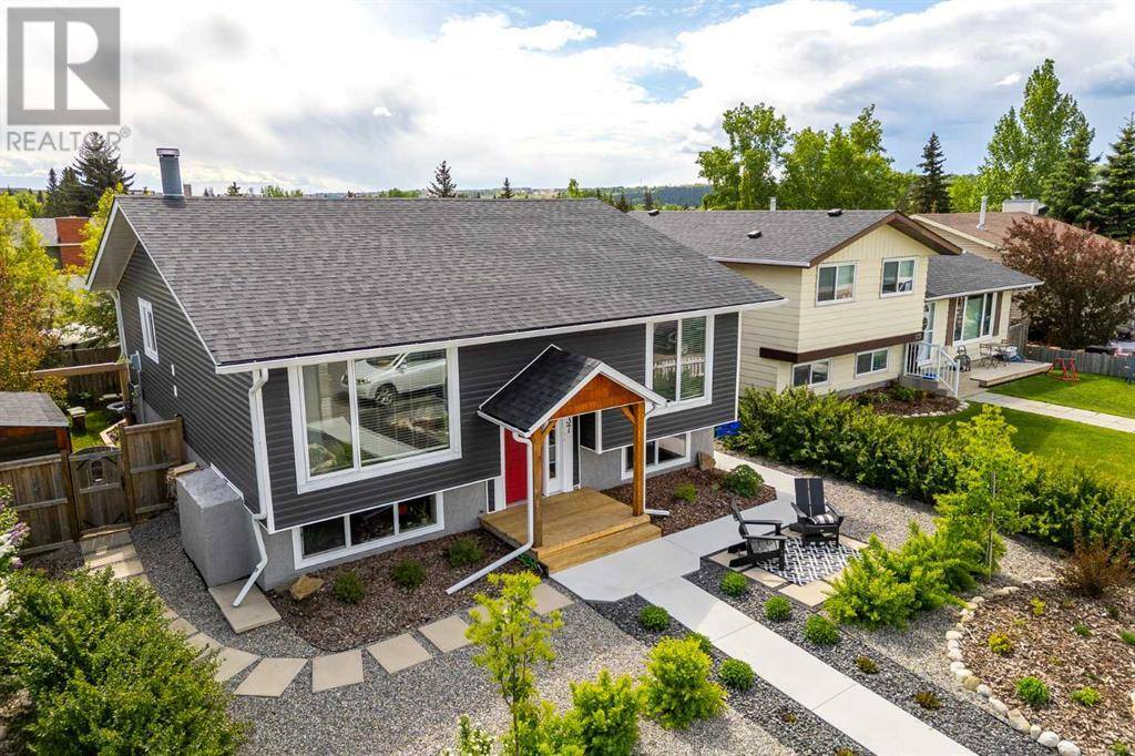 137 Glenhill Drive, Cochrane, AB T4C1H2
