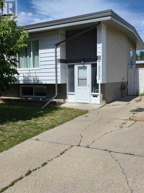 1803 Lakeside Road S, Lethbridge, AB T1K3H1
