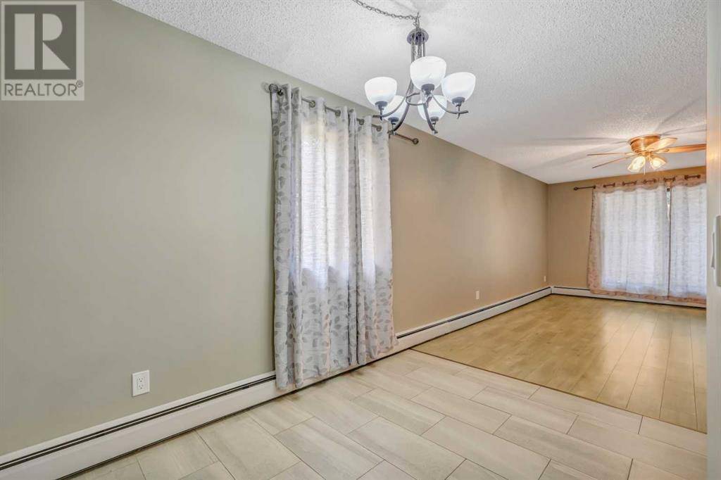 Calgary, AB T3E2Y8,202, 1919 36 Street SW