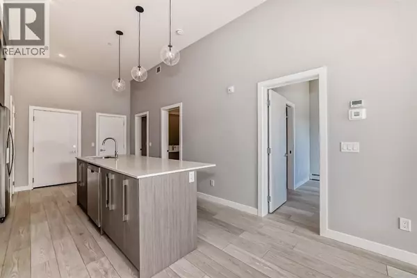 Calgary, AB T3N2J8,2124, 60 Skyview Ranch Road NE