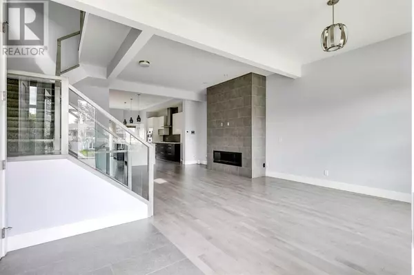 Calgary, AB T2M3W7,2417 22 Street NW