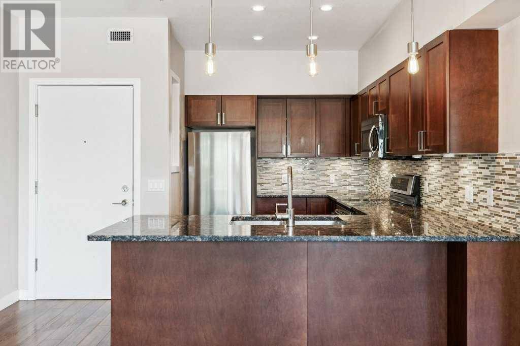 232, 4303 1 Street NE, Calgary, AB T2E7M3