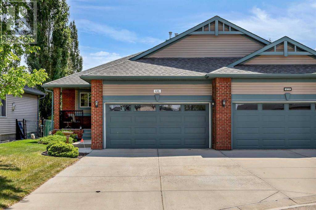 135 Invermere Close, Chestermere, AB T1X1L3