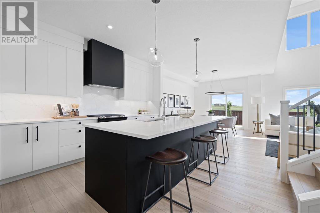 Calgary, AB T3P2L9,136 Carringvue Place NW