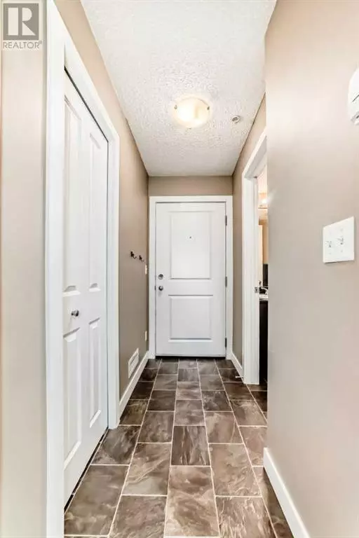 Calgary, AB T2X2B9,3211, 81 LEGACY Boulevard SE