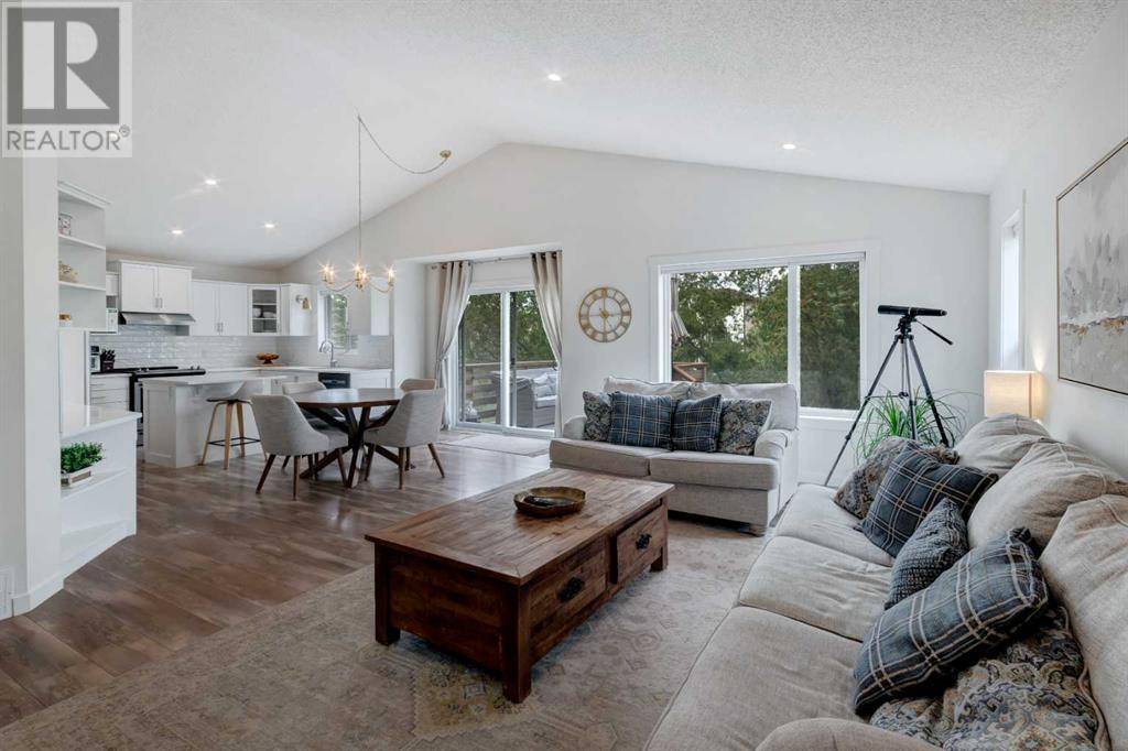 Chestermere, AB T1X1M2,120 West Creek Close