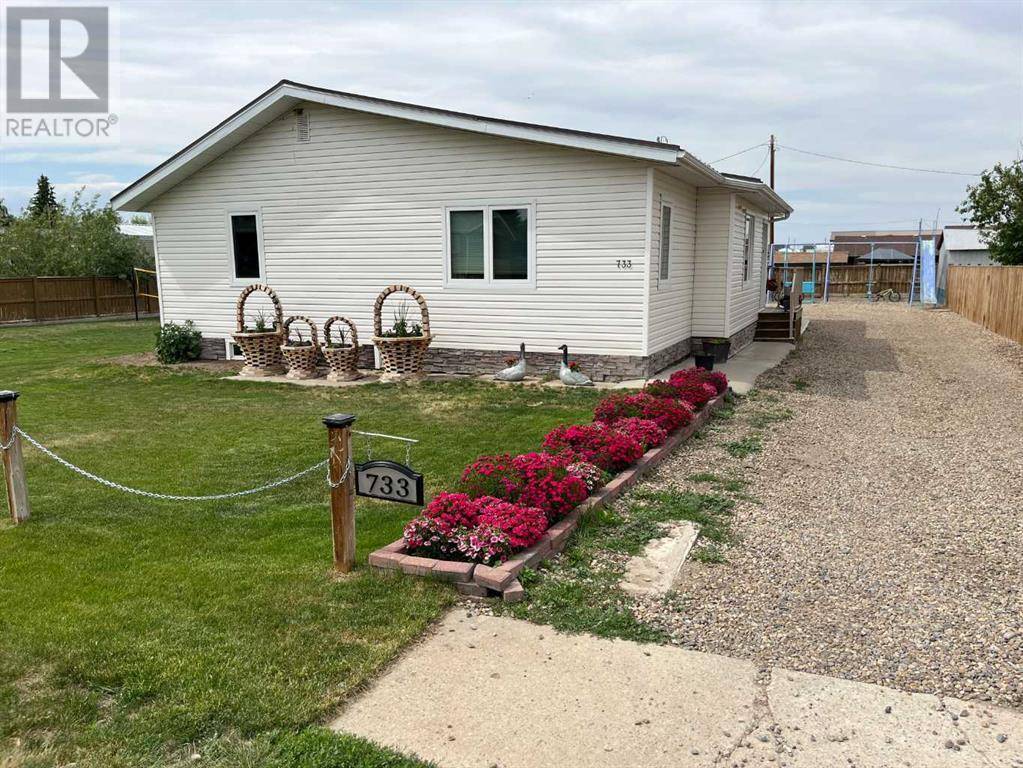 733 3rd Street S, Grassy Lake, AB T0K0Z0