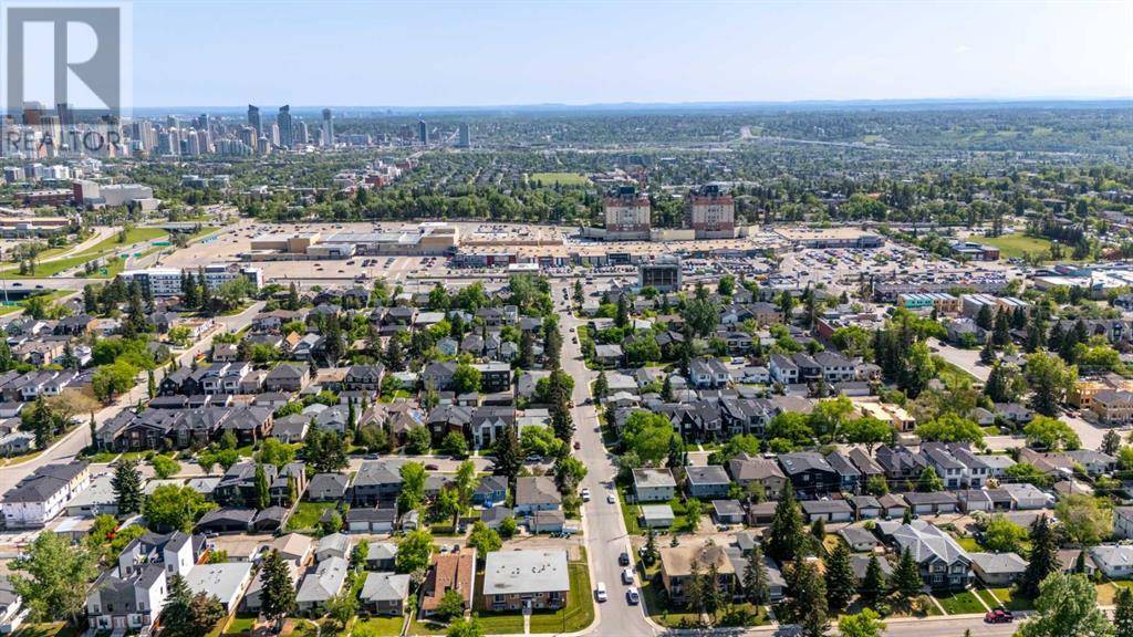 Calgary, AB T2M1B2,1635 19 Avenue NW