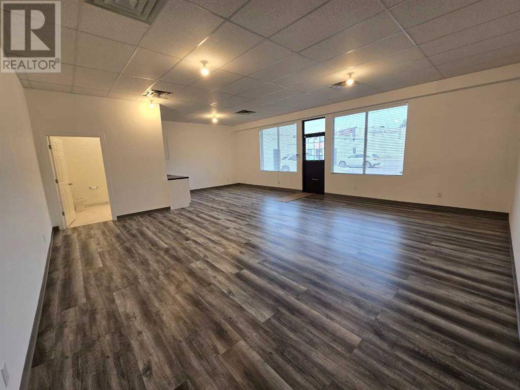 Red Deer, AB T4N6Y4,7, 5108 52 Street