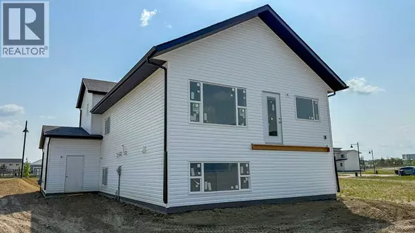 Red Deer, AB T4P0Y8,18 Trout Avenue