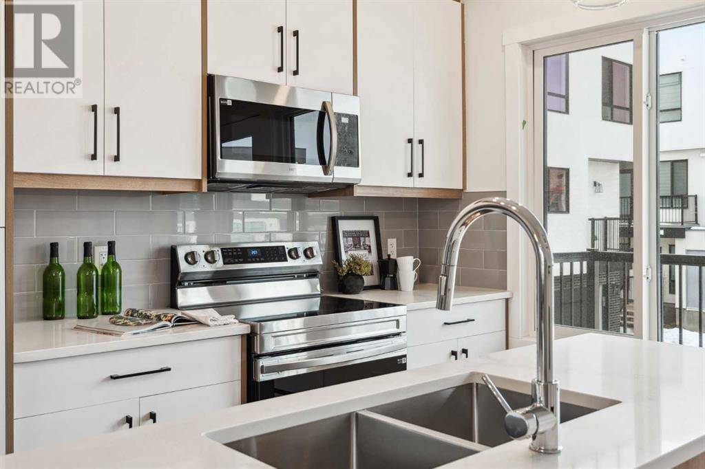 Calgary, AB t3r0z8,235 sage hill Rise NW