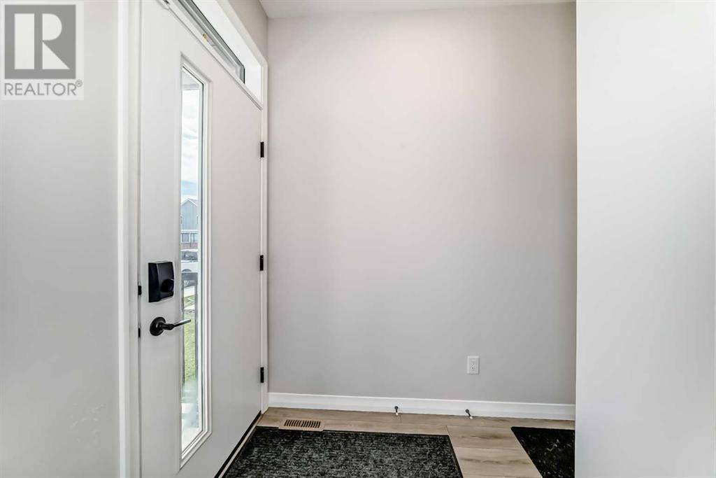 Calgary, AB T2S0C4,1882 Rangeview Drive SE