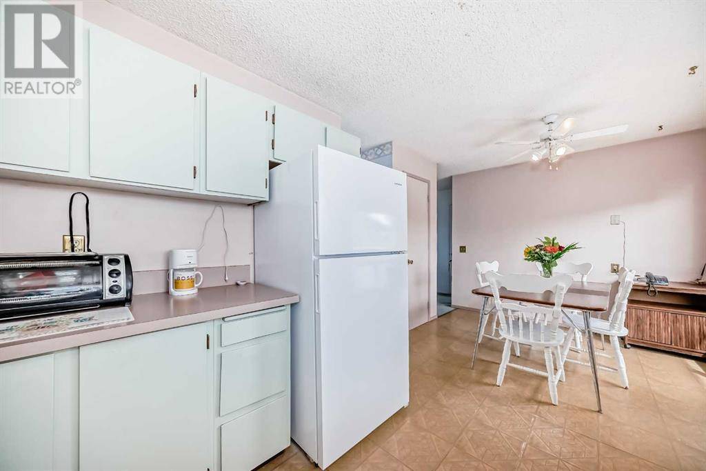 Calgary, AB T3J1B3,276 Fallswater Road NE