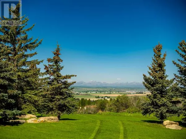 57 Uplands Ridge SW, Rural Rocky View County, AB T3Z3N5