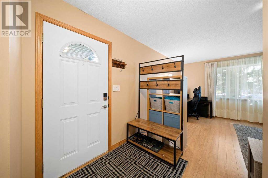 Calgary, AB T2X1E5,250 Midridge Place SE