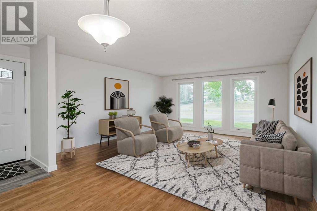 83 Midbend Crescent SE, Calgary, AB T2X1L1