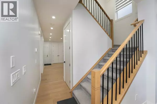 Calgary, AB T3J2J5,4831 87 Avenue NE