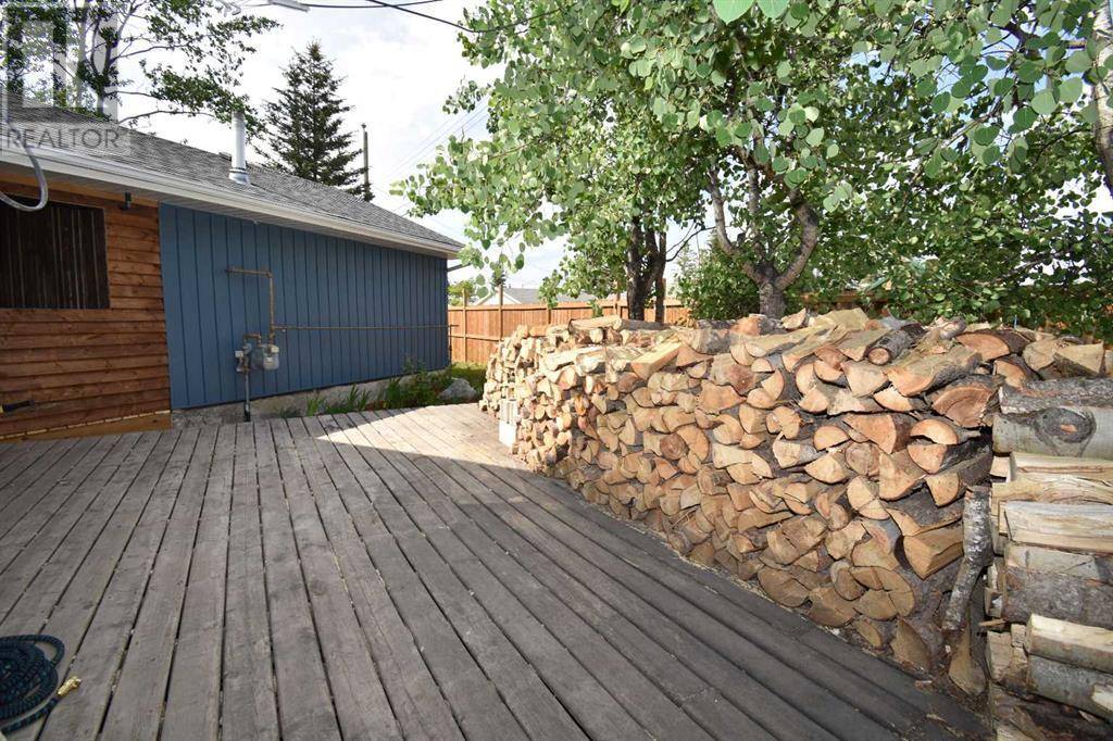 Hinton, AB T7V1N6,112 Belmont Crescent