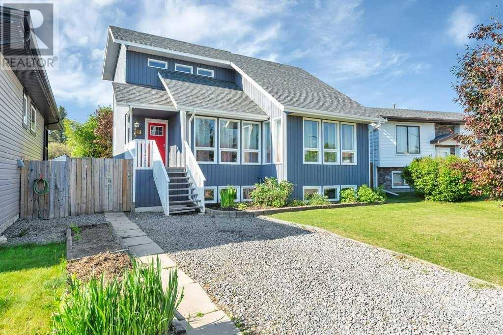 81 Rupert Crescent, Red Deer, AB T4P2Y9