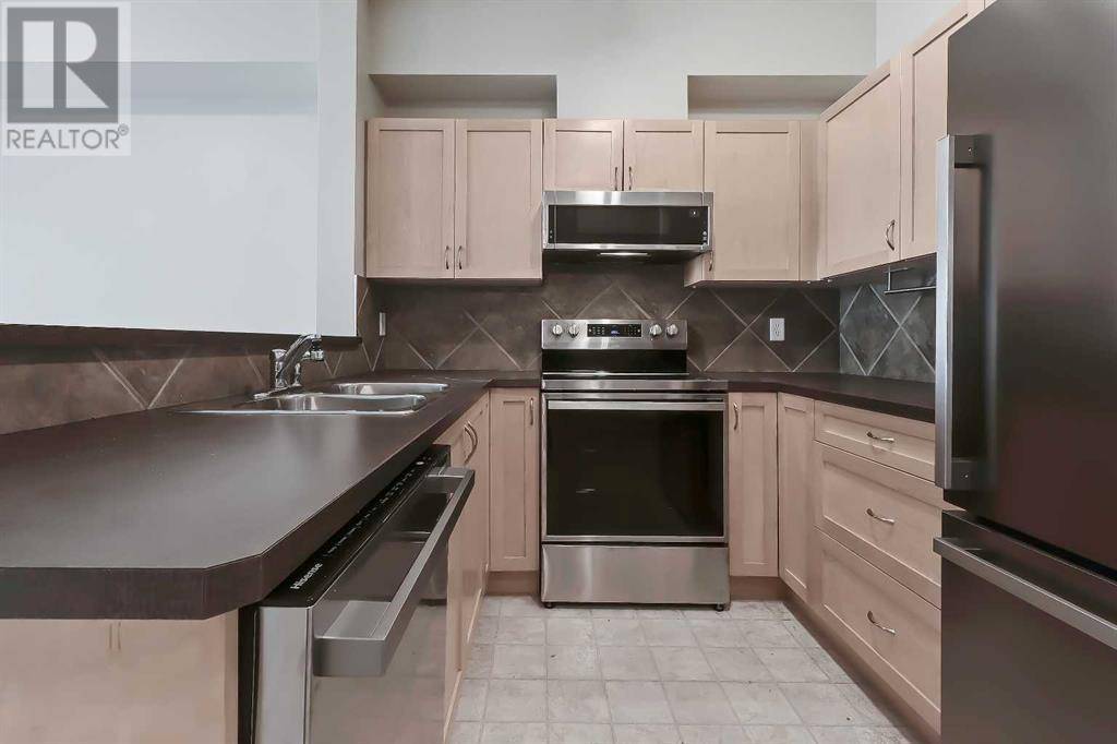 Calgary, AB T3K6K6,9316, 70 Panamount Drive NW