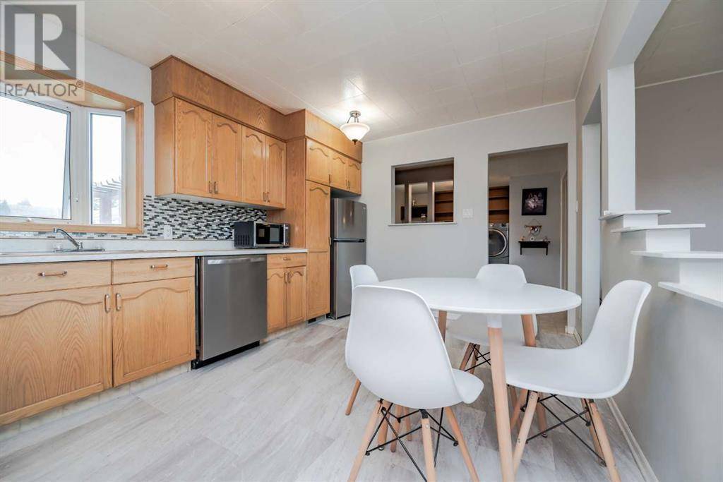 Grande Prairie, AB T8V2B9,10703 97 Street