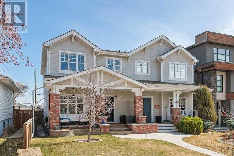 2322 22 Street NW, Calgary, AB T2M3W4